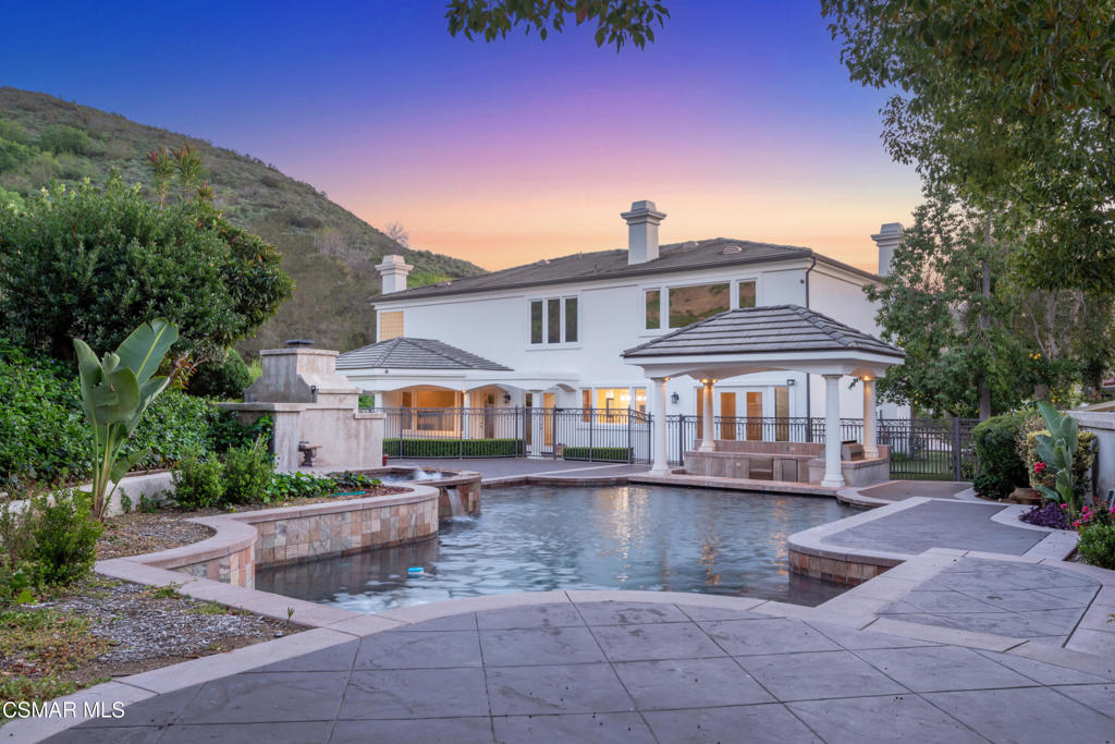 25301 Prado De Los Arboles — Mediterranean