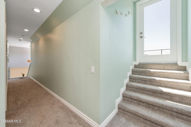 28333 Foothill Drive, Agoura Hills CA: https://media.crmls.org/mediaz/56883f45-c3e8-4edf-bb6f-f75826564d58.jpg