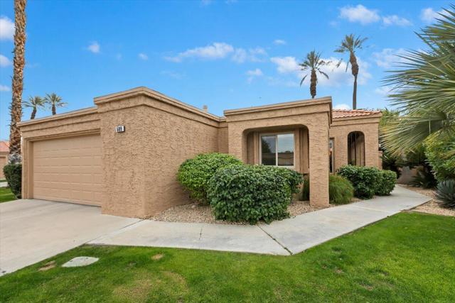 44509 Sorrento Court, Palm Desert CA: https://media.crmls.org/mediaz/56887165-24ec-4afb-88bf-4198d958af7d.jpg