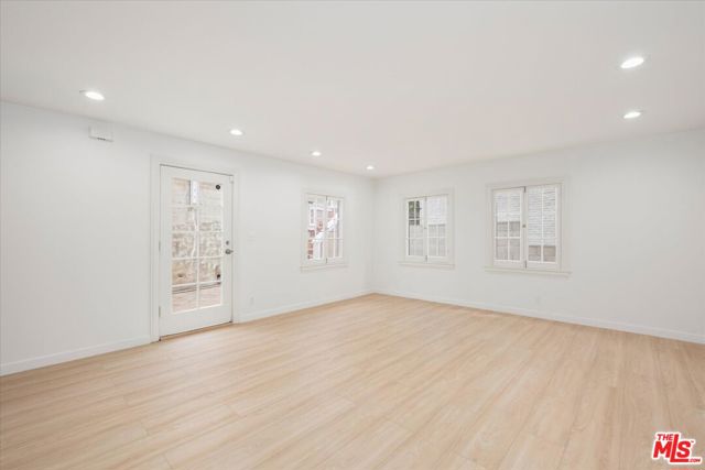 6612 Emmet Terrace, Los Angeles CA: https://media.crmls.org/mediaz/56887e48-fbce-4a93-b7df-dea7a0277897.jpg