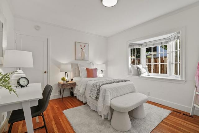2061 Valparaiso Avenue, Menlo Park CA: https://media.crmls.org/mediaz/5688be01-128c-4a99-86eb-ab278f675046.jpg
