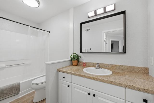 Detail Gallery Image 15 of 31 For 3455 Paseo De Alicia #14,  Oceanside,  CA 92056 - 1 Beds | 1 Baths