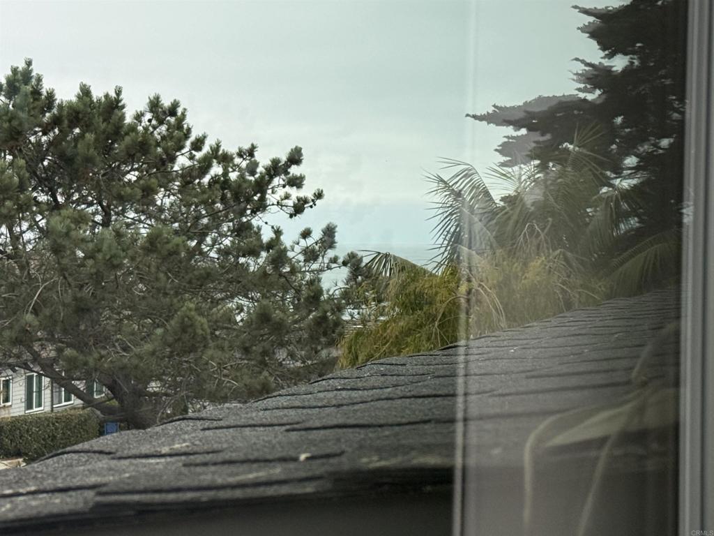 https://media.crmls.org/mediaz/56898158-925a-4cd3-89e4-c09709eb31e5.jpg?preset=X-Large