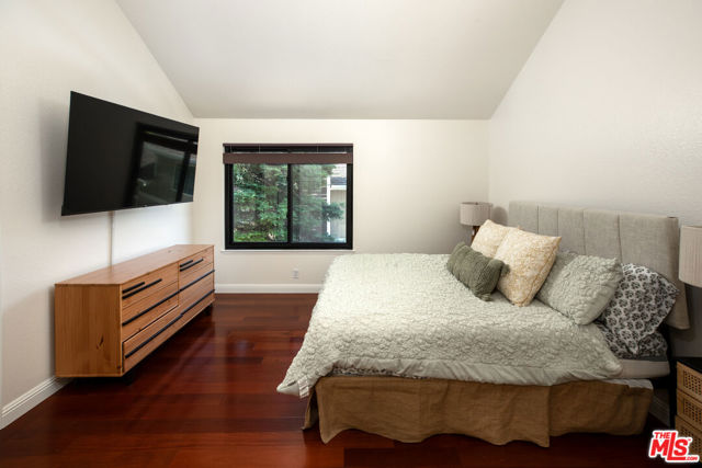 2481 Rebecca Lynn Way, Santa Clara CA: https://media.crmls.org/mediaz/5689d822-6150-474c-a965-c4f327b82f73.jpg