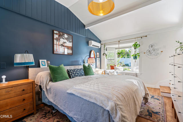 Detail Gallery Image 10 of 22 For 2701 N 6th St, Burbank,  CA 91504 - 3 Beds | 2 Baths