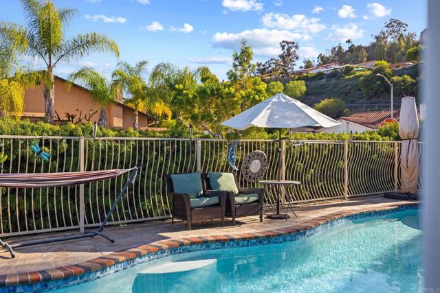 Detail Gallery Image 15 of 55 For 731 Dewane Dr, El Cajon,  CA 92020 - 3 Beds | 3 Baths