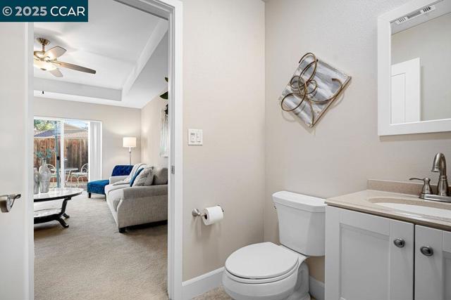 200 Valletta Ln, Pleasanton CA: https://media.crmls.org/mediaz/568b0922-8e36-40be-a0a8-14eb5d575544.jpg