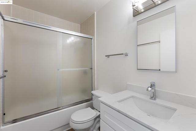 1929 California, Berkeley CA: https://media.crmls.org/mediaz/568b1eca-7545-44e8-ae41-05b69b3cf01b.jpg