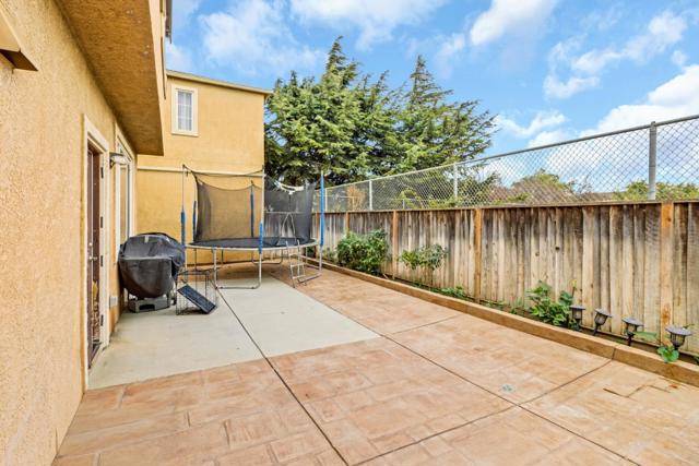 359 Barolo Circle, Greenfield CA: https://media.crmls.org/mediaz/568c10e0-9f50-4c29-a6f5-e666b2c68a8a.jpg