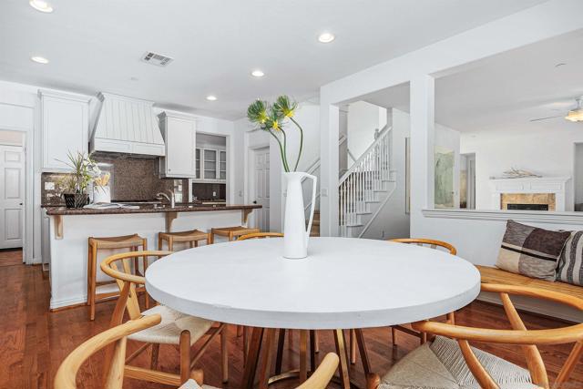 15363 Falcon Crest Ct, San Diego CA: https://media.crmls.org/mediaz/568c8515-7624-4a62-8cf9-2b1de940fc1a.jpg