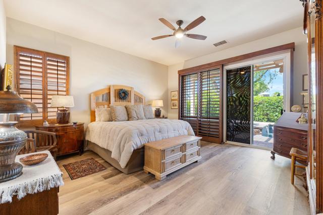 44085 Royal Troon Drive, Indio CA: https://media.crmls.org/mediaz/568cbe61-2f09-40a4-bdf2-17d44ceee9b7.jpg