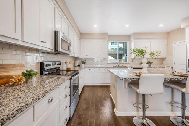 184 Lewis Lane, Morgan Hill CA: https://media.crmls.org/mediaz/568cee66-e79c-4e82-a514-d66f4d24e590.jpg