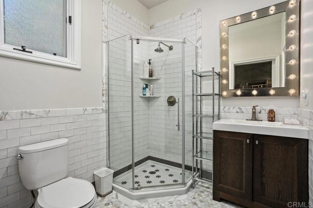 3433 Western Springs Rd, Encinitas CA: https://media.crmls.org/mediaz/568db5a1-4541-4f13-a5bb-d934991811d7.jpg