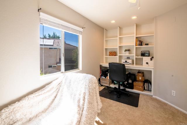40112 Adian Court, Temecula CA: https://media.crmls.org/mediaz/568e72eb-f53a-4175-a917-ae2d0cb64617.jpg