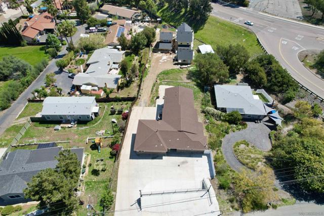3669 Calavo Dr, Spring Valley CA: https://media.crmls.org/mediaz/568eb743-af49-4bc7-a889-c128b2c955fb.jpg
