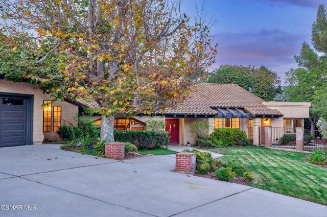 751 Wildwood Avenue, Thousand Oaks CA: https://media.crmls.org/mediaz/568eeba2-a420-46a3-9d40-826d60cca402.jpg