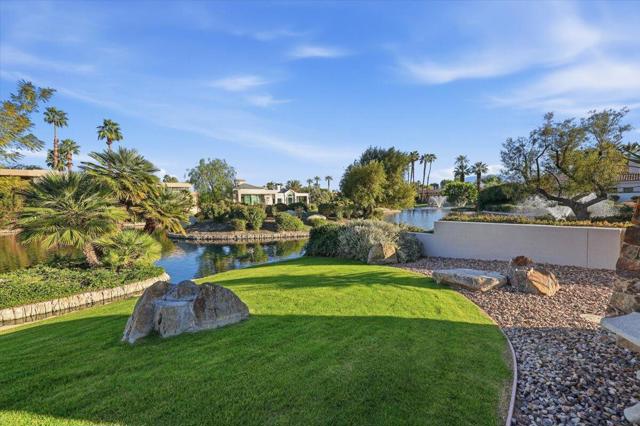 102 Waterford Circle, Rancho Mirage CA: https://media.crmls.org/mediaz/568f6877-d7bf-417a-b42f-b8127ce54a71.jpg