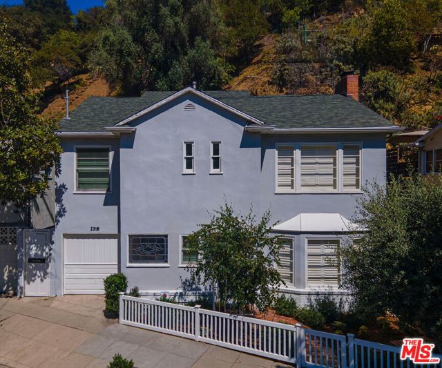 2318 Canyon Drive, Los Angeles CA: https://media.crmls.org/mediaz/56907d1a-692a-4d9c-a581-260b286b2ff6.jpg
