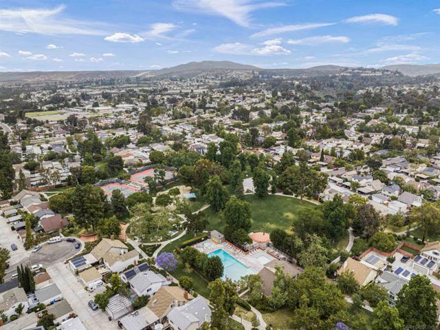 10671 Montego Dr, San Diego CA: https://media.crmls.org/mediaz/5690db01-8127-4802-9208-844195037f40.jpg