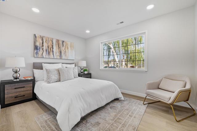 4349 La Cosa Ave, Fremont CA: https://media.crmls.org/mediaz/56924ac2-e5b9-4e5f-b230-04496b196344.jpg