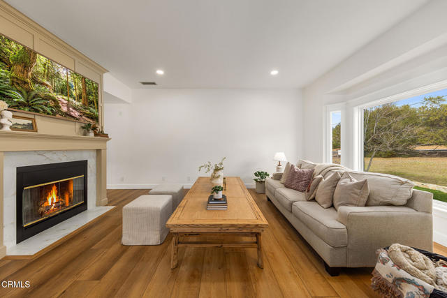 11144 Ojai Santa Paula Road, Ojai CA: https://media.crmls.org/mediaz/56936232-8151-4338-a3cb-5c8b8f38b55d.jpg
