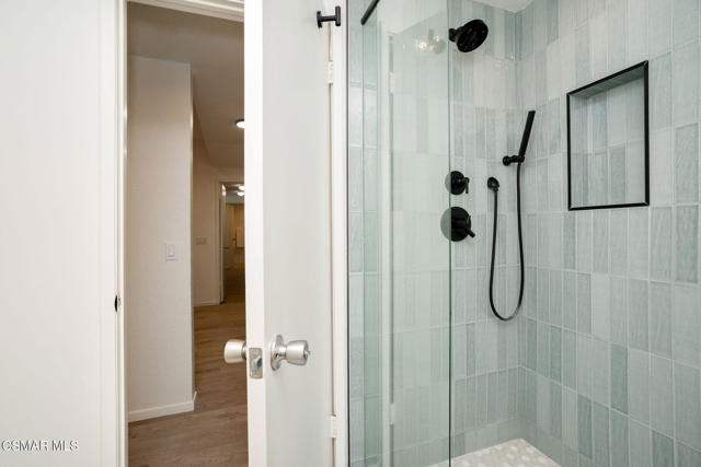 17914 Magnolia Boulevard, Encino CA: https://media.crmls.org/mediaz/5693ad9d-bd58-4104-959d-212724775a16.jpg