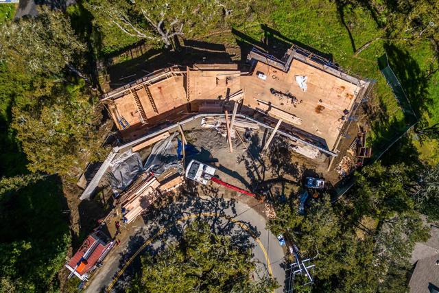 42 Charles Hill Cir, Orinda CA: https://media.crmls.org/mediaz/56944a20-2c47-463c-8f80-e1600153dbd2.jpg