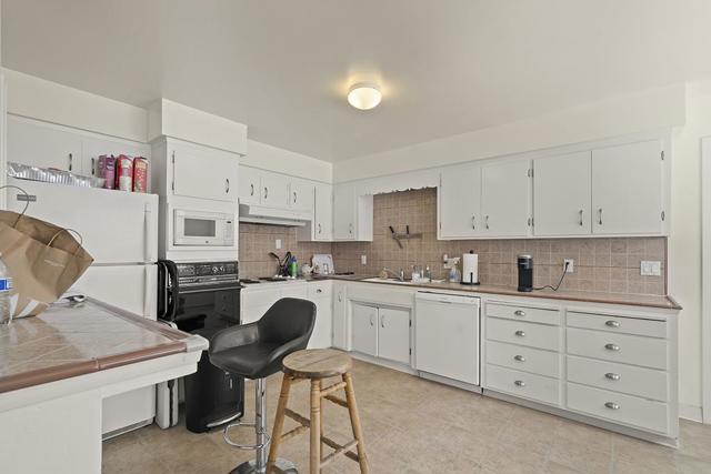 Image 4 of 18 For 420 7th Street