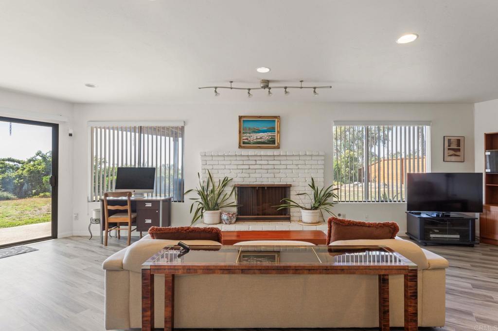 7619 Cortina - photo 15