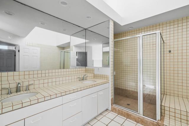 Detail Gallery Image 28 of 38 For 962 E Ave a,  Coronado,  CA 92118 - 3 Beds | 2/1 Baths