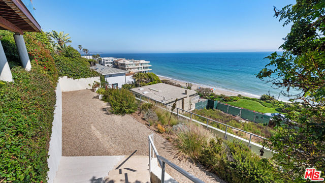 31654 Broad Beach Road, Malibu, California 90265, 4 Bedrooms Bedrooms, ,3 BathroomsBathrooms,Single Family Residence,For Sale,Broad Beach,24423277