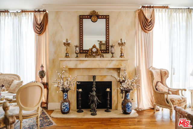 10601 Wilshire Boulevard, Los Angeles CA: https://media.crmls.org/mediaz/56985198-fed3-4ea6-b970-1e2161462a1e.jpg