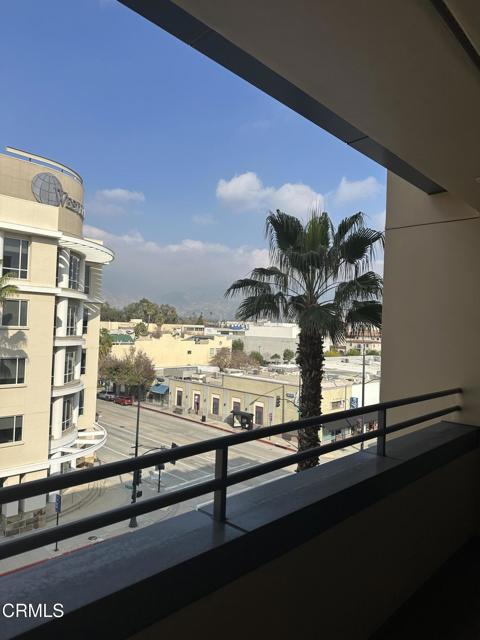 Detail Gallery Image 11 of 12 For 39 S Los Robles Ave #4009,  Pasadena,  CA 91101 - 2 Beds | 2 Baths