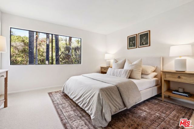 8105 Buena Fortuna Street, Carpinteria CA: https://media.crmls.org/mediaz/569958de-a9f9-4c76-9ac2-4d7905c118b5.jpg