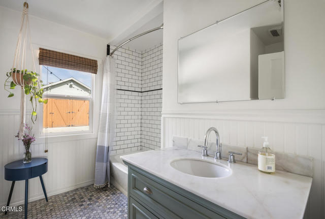 Detail Gallery Image 17 of 28 For 559 Macdonald St, Pasadena,  CA 91103 - 2 Beds | 1 Baths