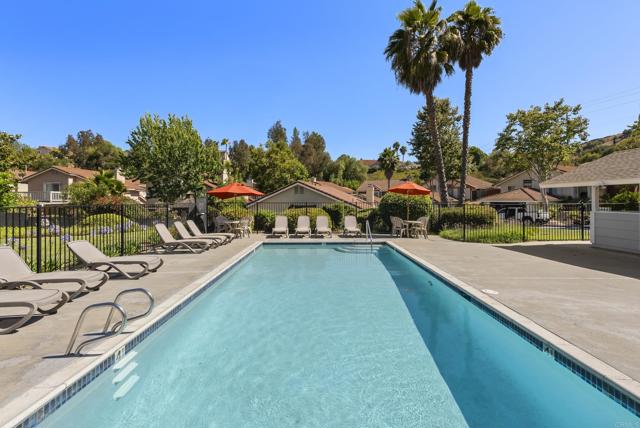 2009 Pointer Gln, Escondido CA: https://media.crmls.org/mediaz/569b9360-162f-44b3-8622-288945ada884.jpg