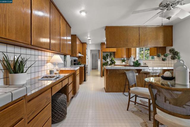 5435 Box R Ranch Rd, Vacaville CA: https://media.crmls.org/mediaz/569c2f6a-9291-4747-9f66-79d3091d2a87.jpg