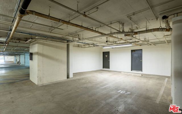 1320 N Harper Avenue, West Hollywood CA: https://media.crmls.org/mediaz/569c53f1-9f63-48c6-bafa-ddc9f4766898.jpg