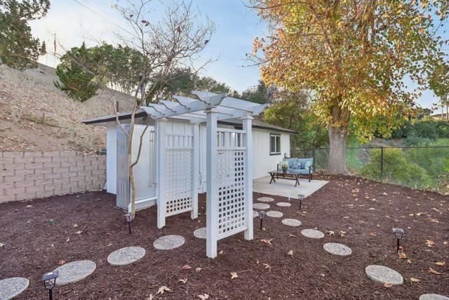 Detail Gallery Image 58 of 75 For 3053 Skycrest Dr, Fallbrook,  CA 92028 - 3 Beds | 2/1 Baths