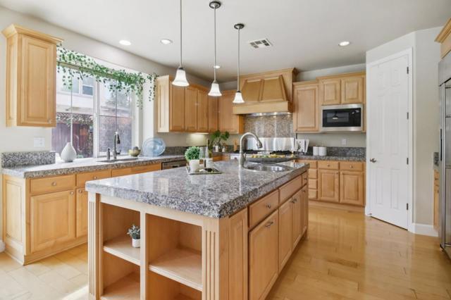 3823 Mosher Drive, San Jose CA: https://media.crmls.org/mediaz/569f41cf-2ec2-4027-8a80-ec2403b049aa.jpg