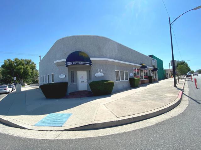 Photo of 1818 W Burbank Boulevard, Burbank, CA 91506