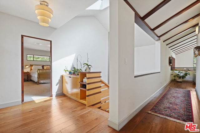 Image 45 of 67 For 2669 Harlesden Court