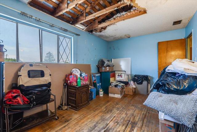 2074 Ashwood Lane, San Jose CA: https://media.crmls.org/mediaz/56a0cf85-e00d-4881-a31b-7f2ee3e779f7.jpg