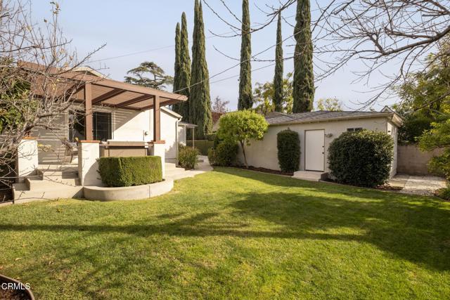 Detail Gallery Image 38 of 41 For 1896 E Mountain St, Pasadena,  CA 91104 - 4 Beds | 2/1 Baths