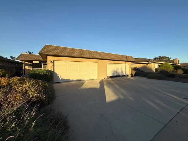 0 San Blanco Court, Salinas CA: https://media.crmls.org/mediaz/56a18520-6f98-492a-b255-7db5d2486a40.jpg