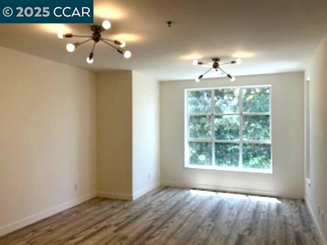 1174 Eddy St, San Francisco CA: https://media.crmls.org/mediaz/56a2ae5d-9fef-4d30-b5a8-e622a9e86f86.jpg