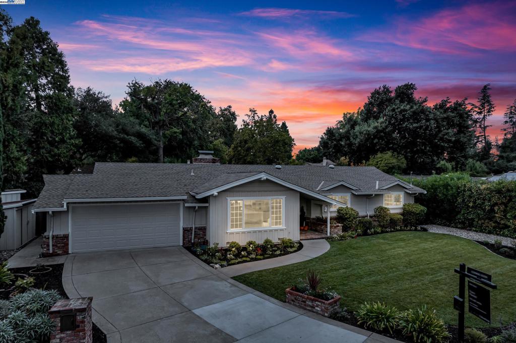 151 Camino Amigo Ct