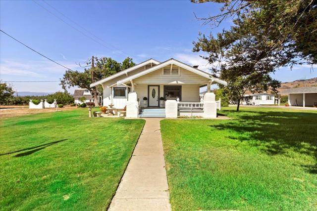 4125 Prunedale Avenue, Gilroy CA: https://media.crmls.org/mediaz/56a44b51-ca94-41d9-bb0c-e6e219110210.jpg