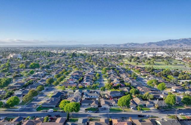 731 La Mesa Drive, Salinas CA: https://media.crmls.org/mediaz/56a4815b-2237-4993-b618-7fe4e662d58c.jpg