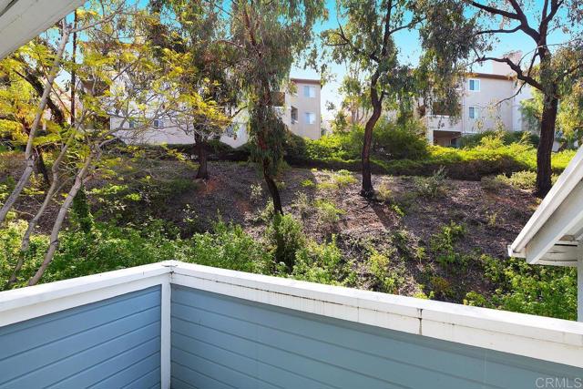 9910 Scripps Vista Way, San Diego CA: https://media.crmls.org/mediaz/56a4d33b-dd82-46ca-bc49-161138621cef.jpg